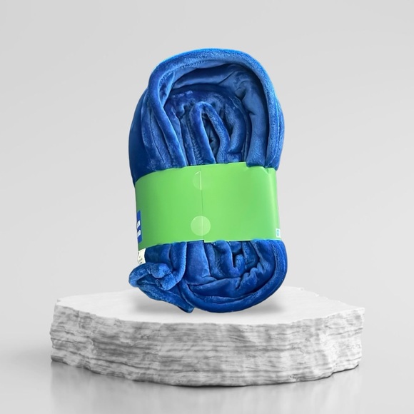 Kate Spade - Queen Blanket - Picture 3 of 4